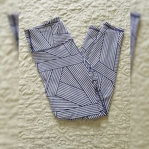 Old Navy Zig Zag Geometric Leggings Medium